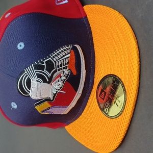 NWT "shoe fiend" 59/50 Fitted New Era hat.